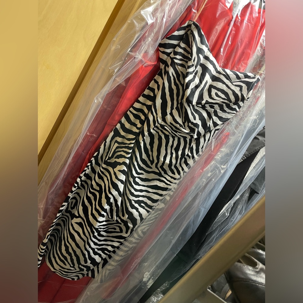 Strapless zebra dress